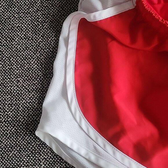 NEW 2 PAIRS NIKE Dri Fit Shorts Bundle Red Burgundy M L Track Running Volley - Picture 4 of 13